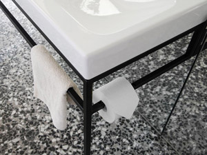 Detail Waschbecken – Foto: Sorin Morar