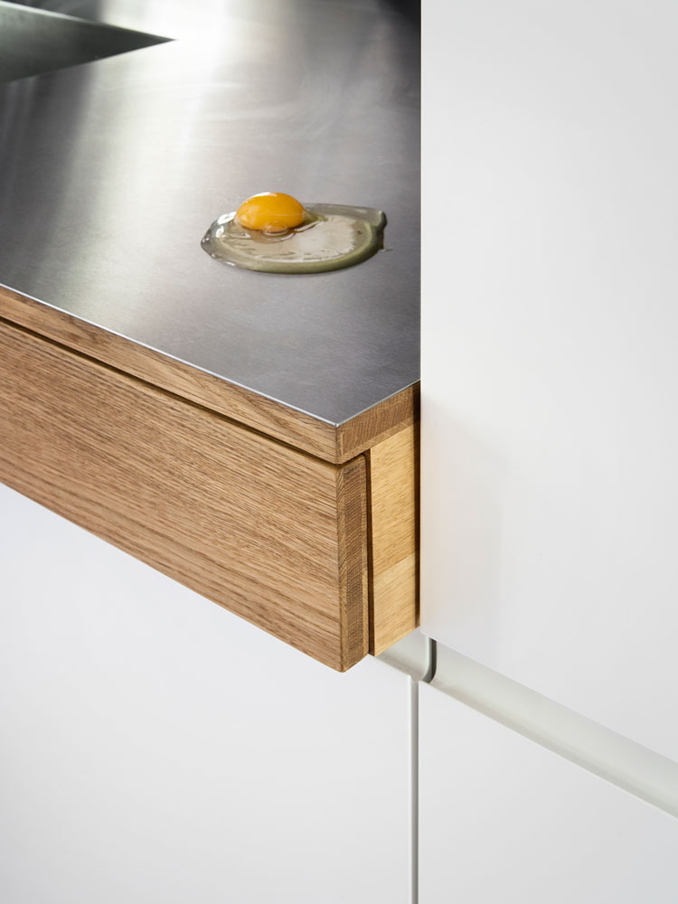 Detail Spülnische – Foto: Sorin Morar