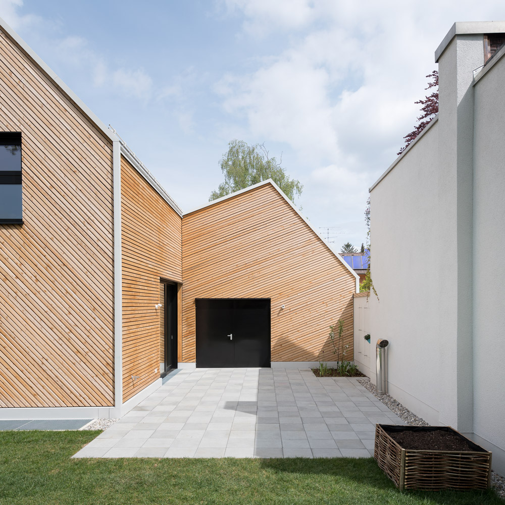 <br />
<b>Warning</b>:  Undefined variable $img_alt in <b>/home/clients/139902027b02ca8b3b5e9f9cb333faed/sites/ifub.de/wp-content/themes/ifub-theme/template-project.php</b> on line <b>126</b><br />
