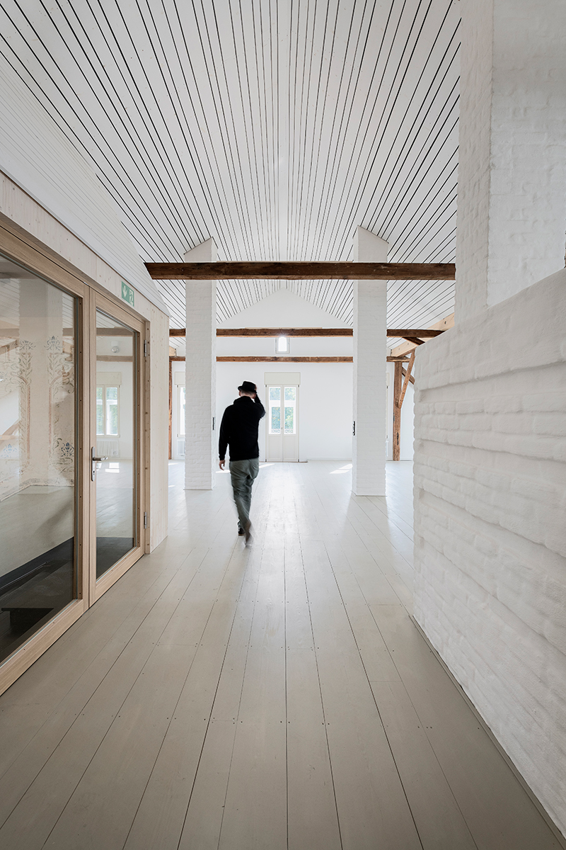 <br />
<b>Warning</b>:  Undefined variable $img_alt in <b>/home/clients/139902027b02ca8b3b5e9f9cb333faed/sites/ifub.de/wp-content/themes/ifub-theme/template-project.php</b> on line <b>126</b><br />
