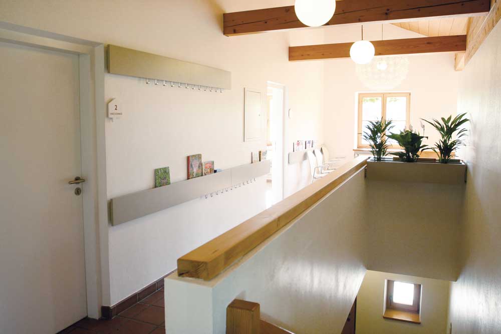 Blick Richtung Wartezimmer – Foto: Johanna Kurz