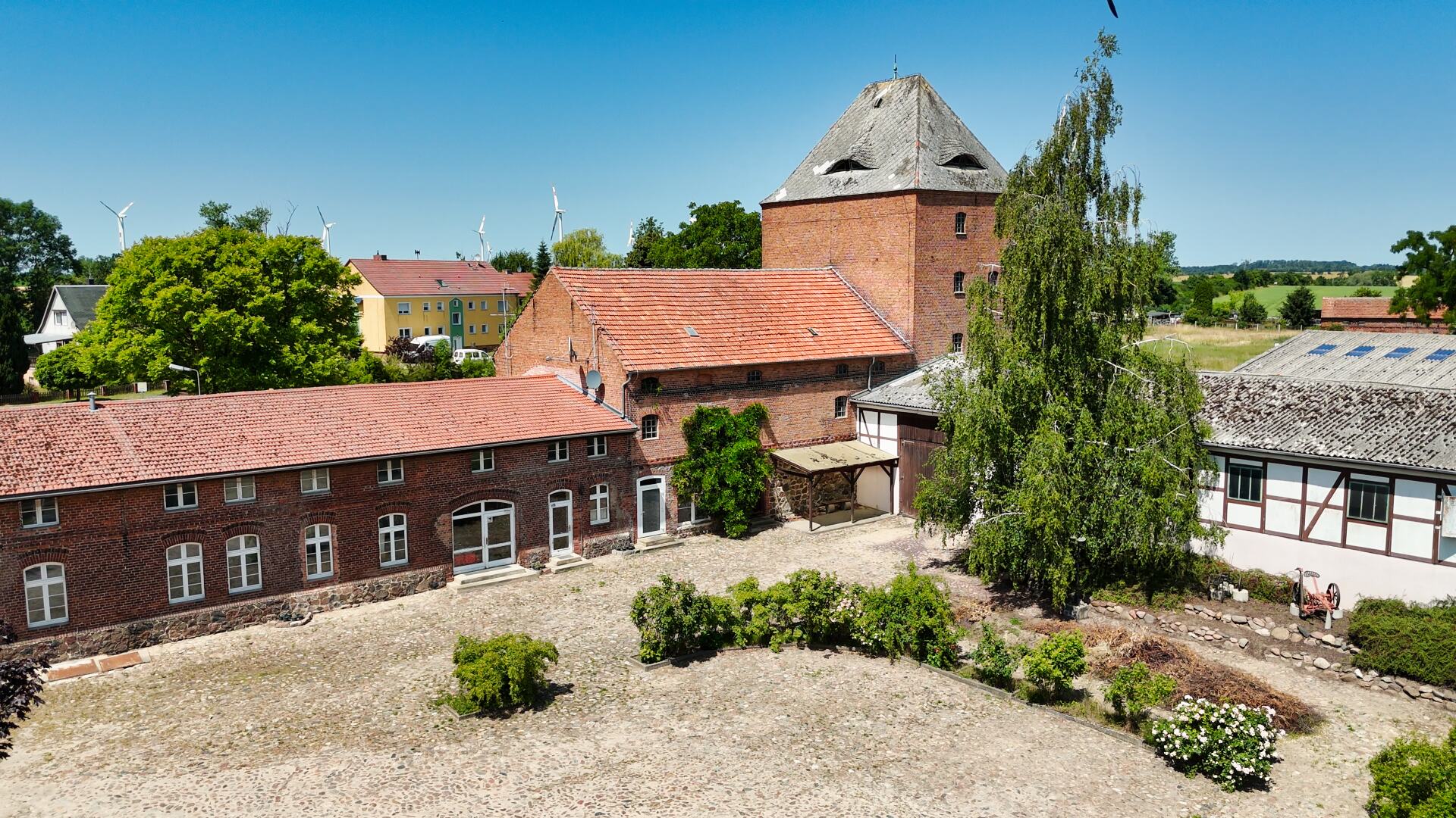 <br />
<b>Warning</b>:  Undefined variable $img_alt in <b>/home/clients/139902027b02ca8b3b5e9f9cb333faed/sites/ifub.de/wp-content/themes/ifub-theme/template-project.php</b> on line <b>130</b><br />
