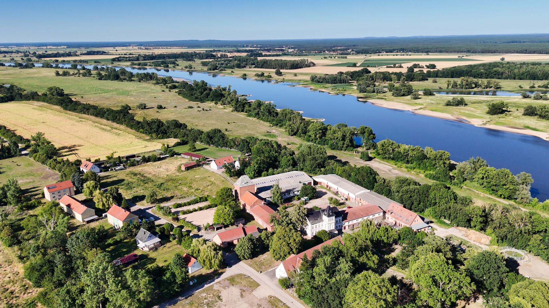 <br />
<b>Warning</b>:  Undefined variable $img_alt in <b>/home/clients/139902027b02ca8b3b5e9f9cb333faed/sites/ifub.de/wp-content/themes/ifub-theme/template-project.php</b> on line <b>130</b><br />
